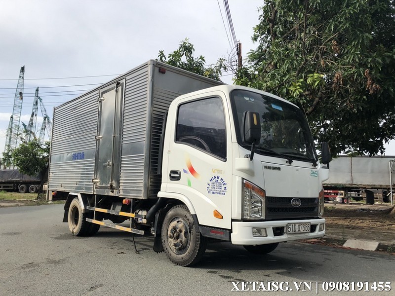 Xe tải 2t4 cũ Veam VT252 thùng kín máy Hyundai - Tổng đại lý xe tải Sài Gòn