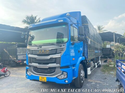 Xe tải Jac A5 cũ tải 9 tấn thùng 8m2 đời 2021 siêu lướt Odo 7200km