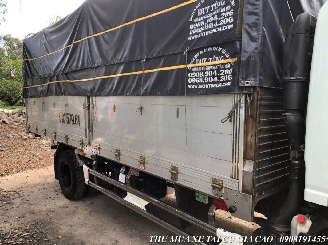 xe tải 5 tấn cũ đời 2015 thùng nhôm inox
